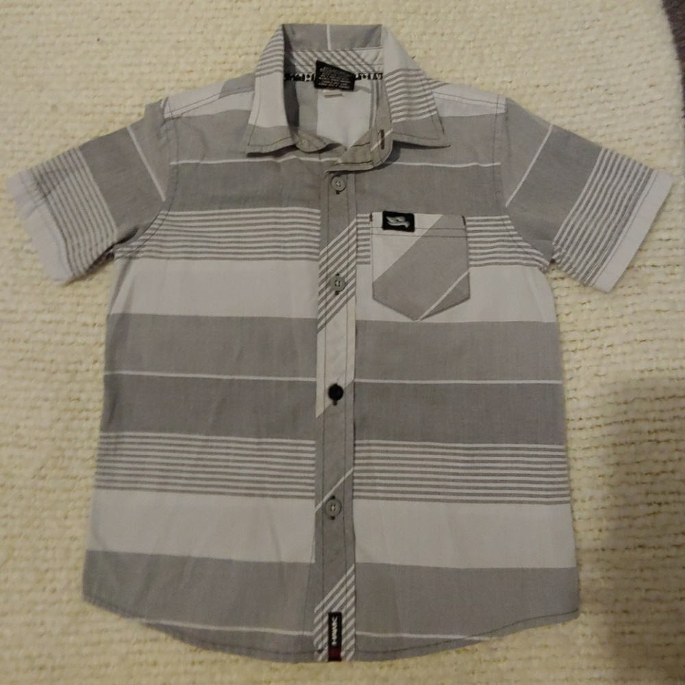 Boy's button down short sleeve tee